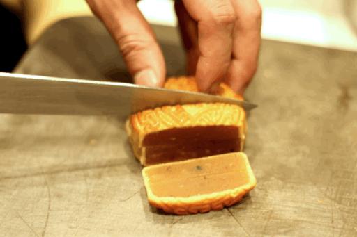 天津月饼界的新“网红”来了!榴莲芒果、川蜀辣鸭,还有……你敢挑战么?