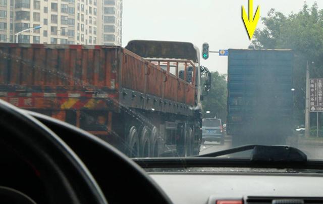 被大车遮挡导致误闯红灯怎么办，可以不可撤销？