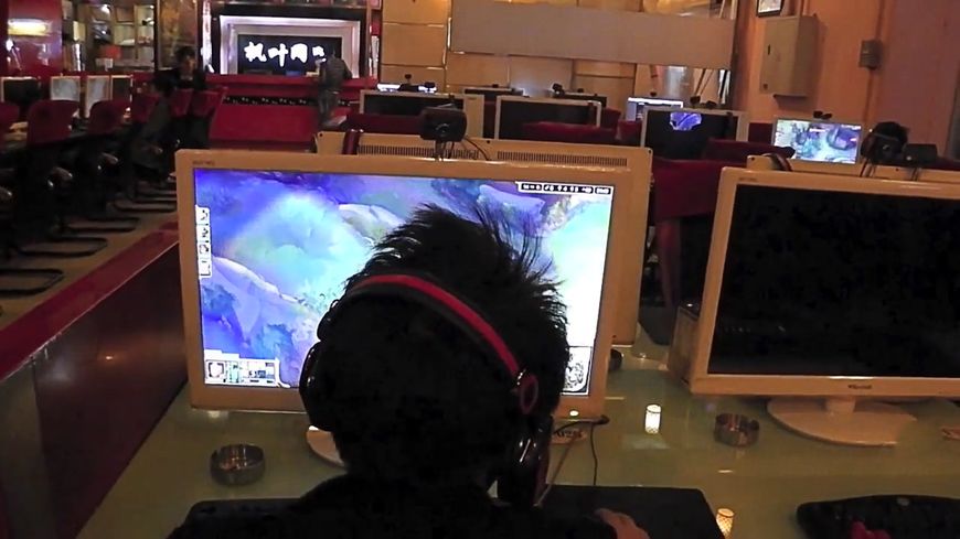 lol代炼一月挣多少,lol代炼水平