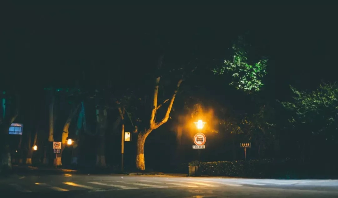 南京的夜晚真实图片,2005年的南京街头真实影像