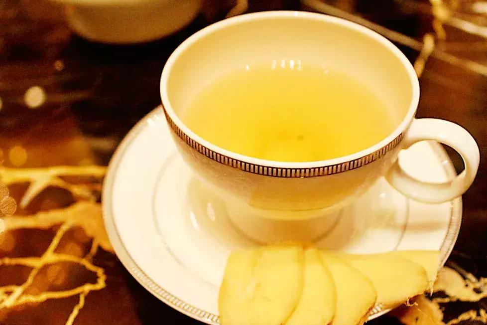 蟹黄的肥美鲜香,蟹黄味蟹香馥郁入口松脆