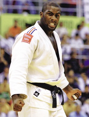 国外运动员都是业余,国外运动员参加比赛是自费的嘛