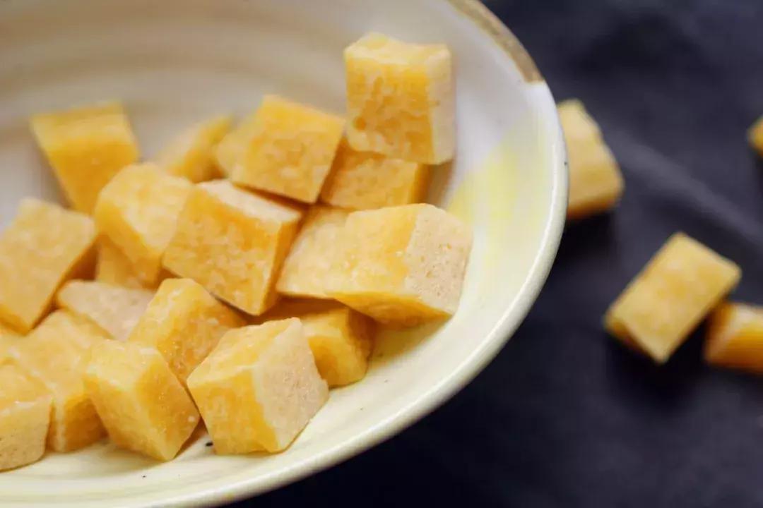 止咳润喉的方法泡水,比消炎药还靠谱的润喉止咳方法