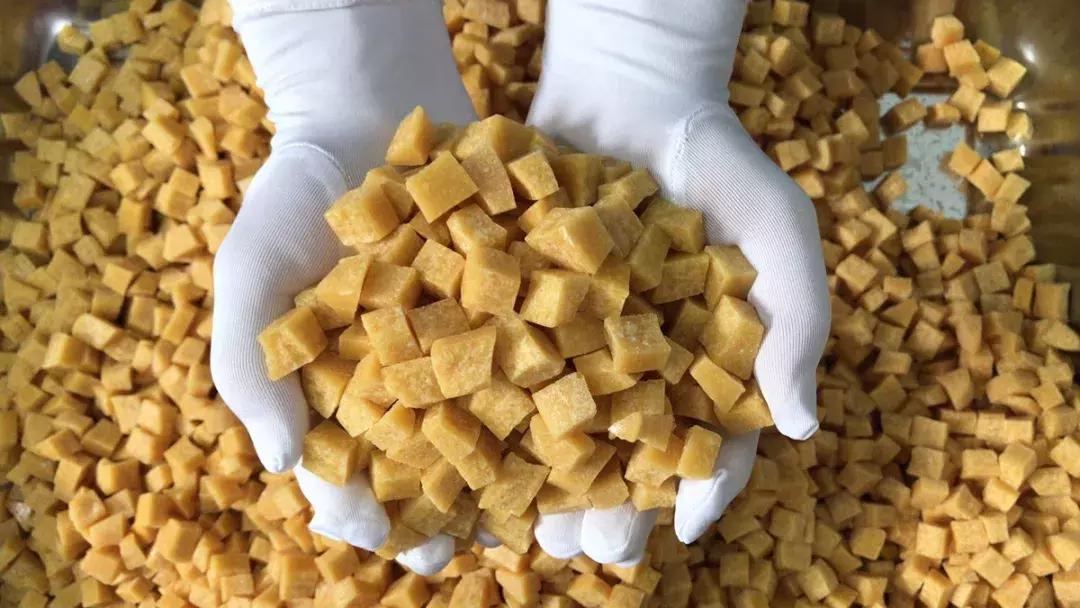 止咳润喉的方法泡水,比消炎药还靠谱的润喉止咳方法