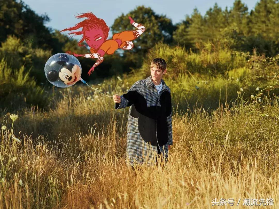 陈冠希给女儿设计鞋,陈冠希为女儿穿潮牌