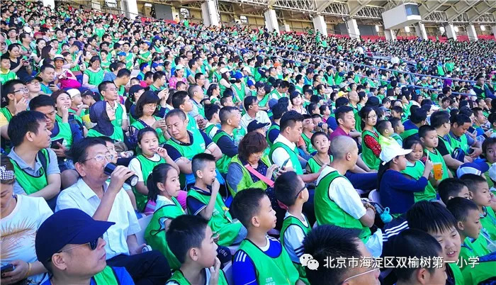 青少年校园足球联赛侧记,开展青少年校园足球比赛