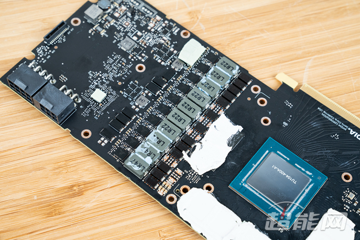 asusrogstrixgeforcertx2080ti,nvidiageforcertx2080supervgag740