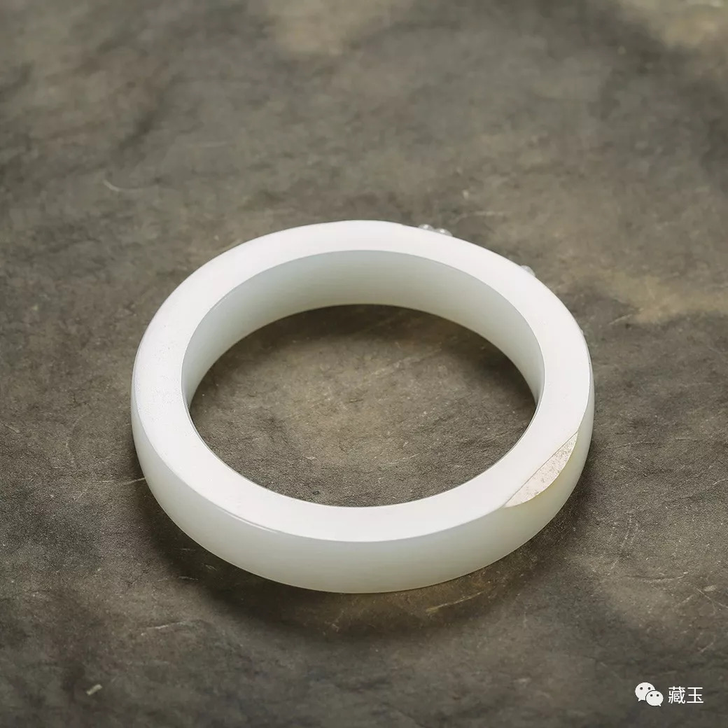 挑选和田玉玉镯五大技巧,挑选和田玉要注意什么