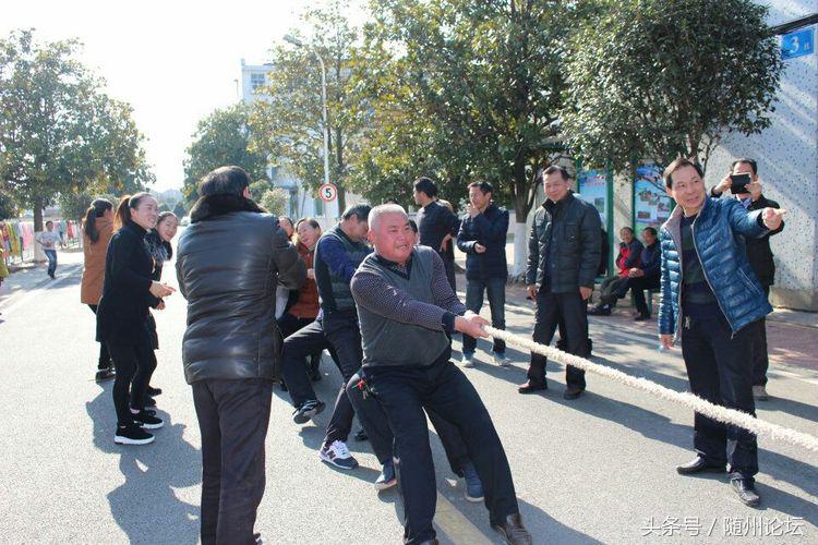 生态教育促成长浓墨重彩绘华章——记阔步前进中的洪山镇中心学校