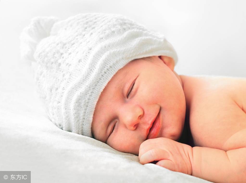 婴儿感冒睡觉打呼噜怎么办,宝宝感冒睡觉打呼噜怎么解决