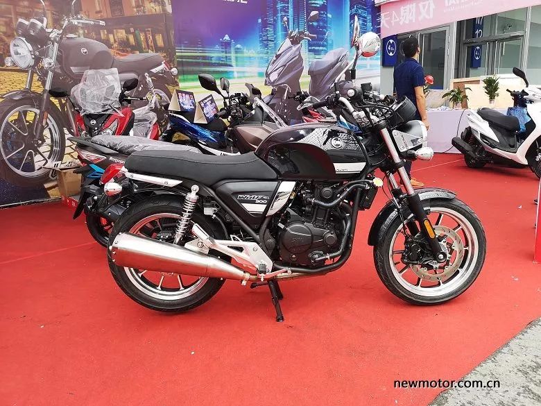 摩博会三阳机车,三阳野狼300摩旅