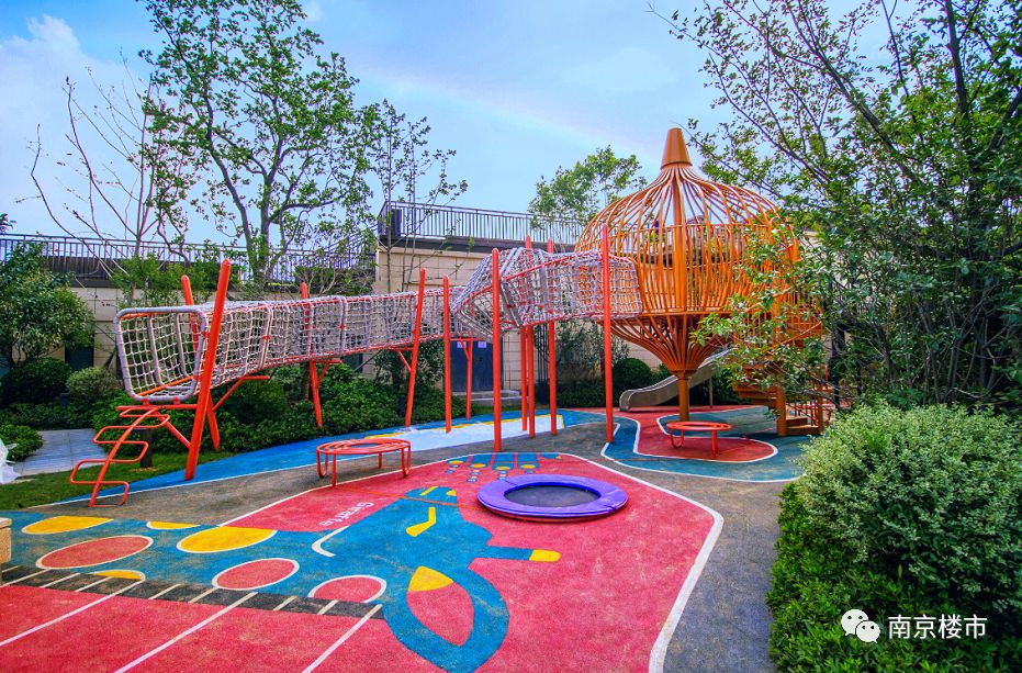 惊艳！今天南京网红盘交付，业主狂赚100多万！