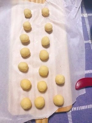 人在吃秤在看的意思,人在吃秤在看文字图片