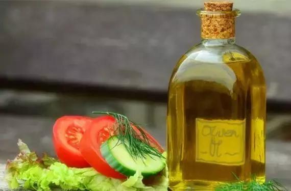 冰箱结很厚的冻只需一招解决,冰箱结了厚厚的霜怎么办