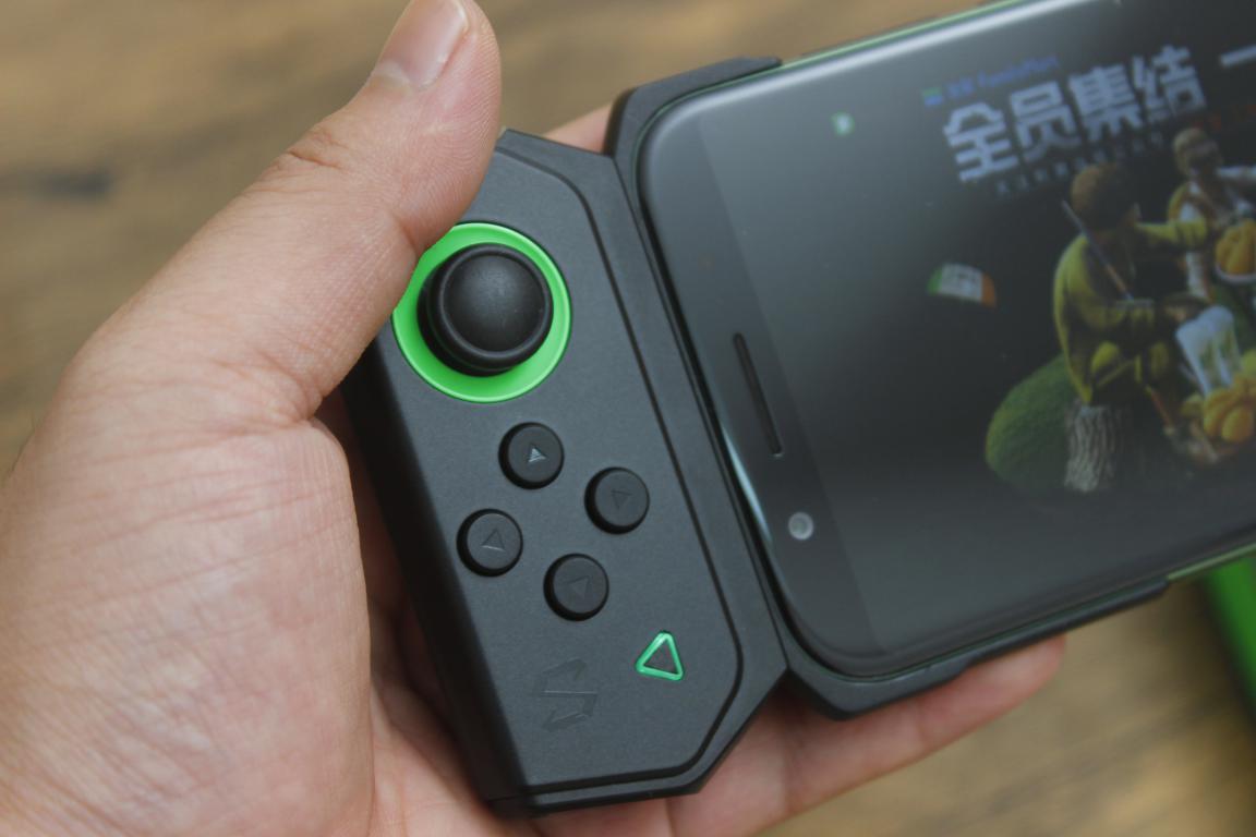 黑鲨手柄如何玩崩坏三,黑鲨能玩vivo服的崩坏三吗