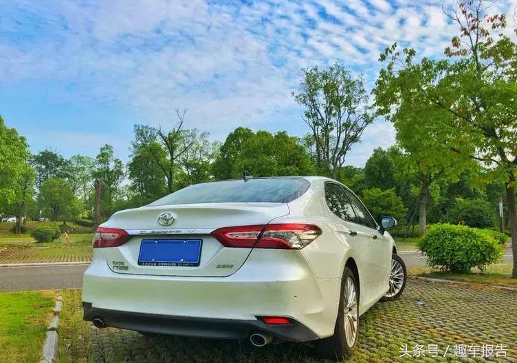 凯美瑞最帅外观,外观好看开起来舒适的车