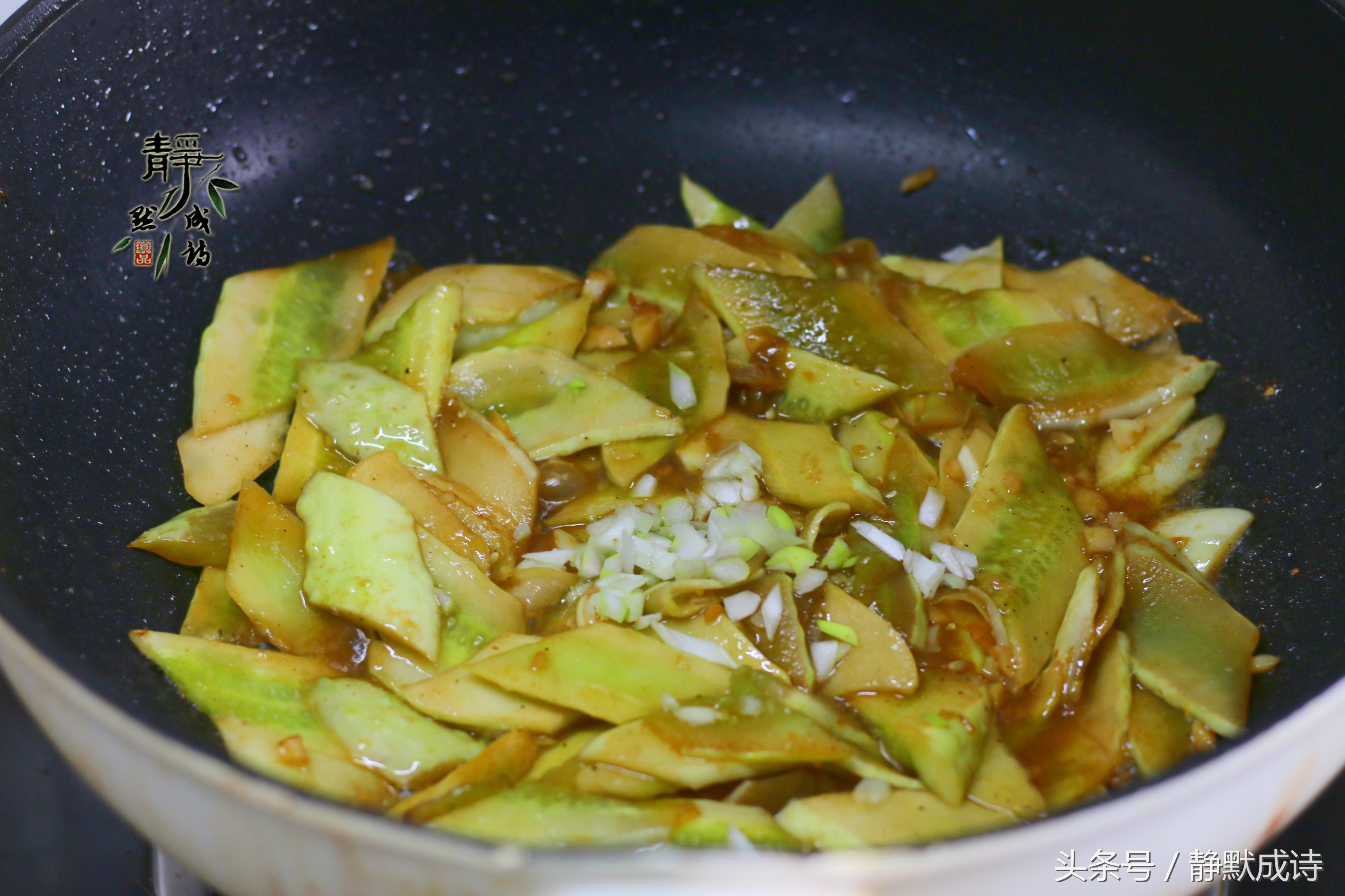 黄瓜这样做超级下饭简单易学,黄瓜老了怎么腌制好吃
