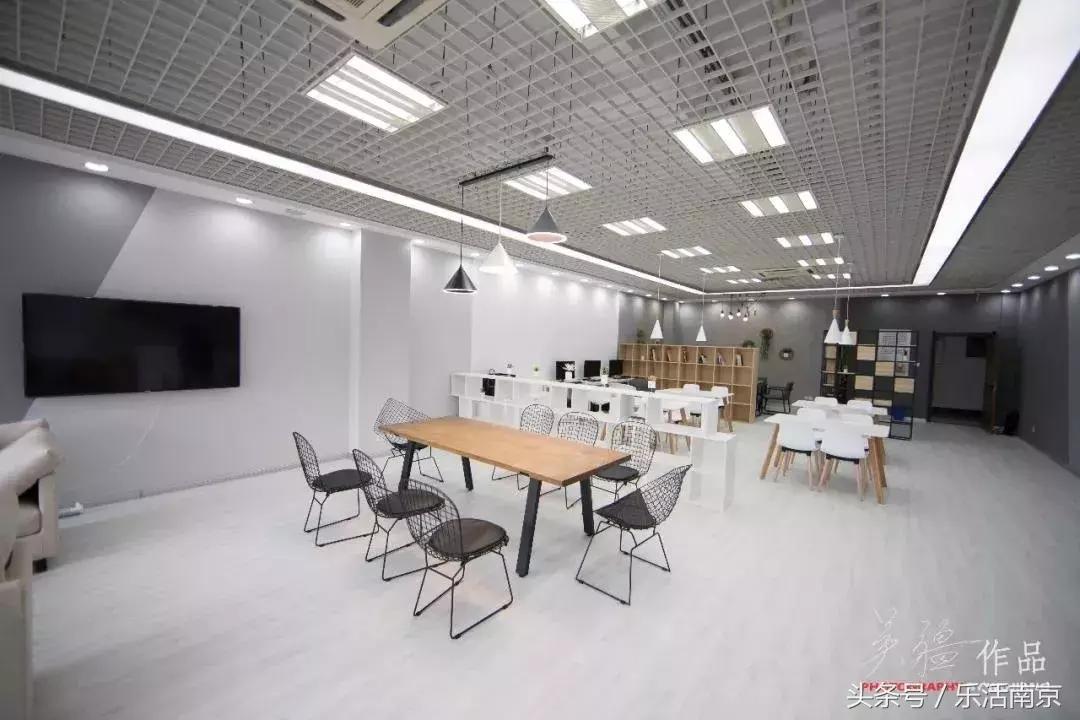 让人“难瘦”的三江学院四号门！