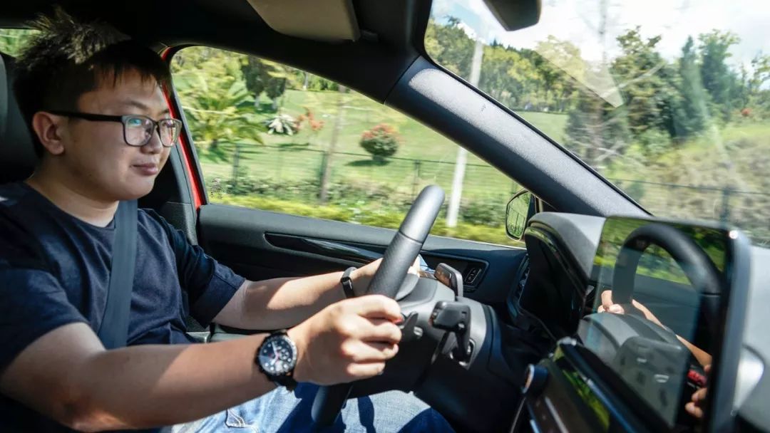 试驾新一代福特福克斯,福特福克斯和思域哪个好