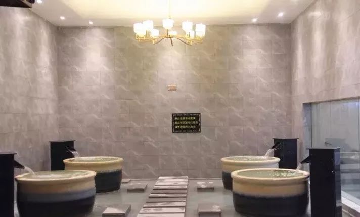 89元抢原价169元超值足疗+洗浴套餐！时长70分钟！节假日通用！服务超棒！