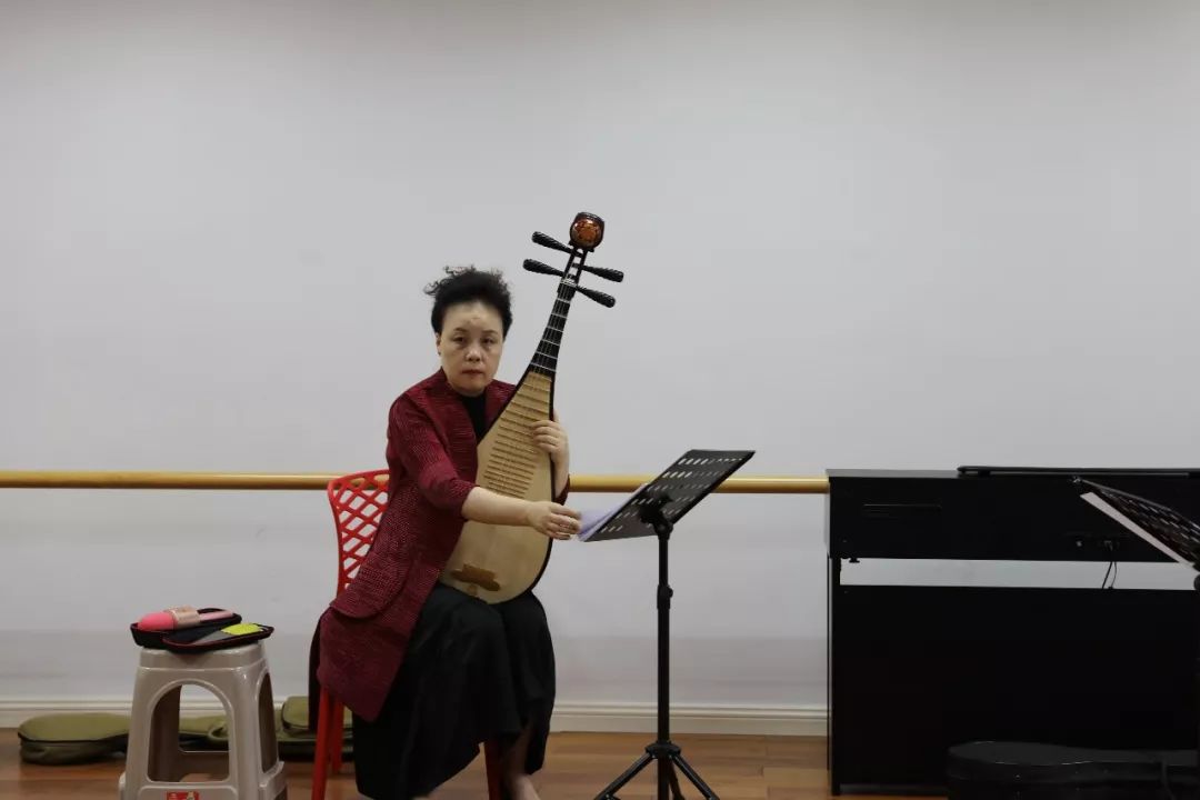 中国民族管弦乐学会青岛成功举办古筝二胡琵琶考级指导教师研修班