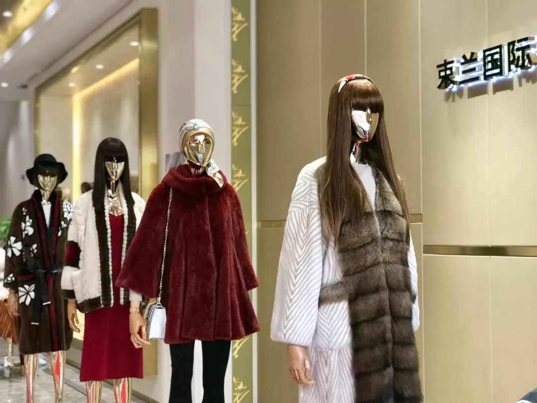 换季了衣服要怎么买最划算,换季了买衣服