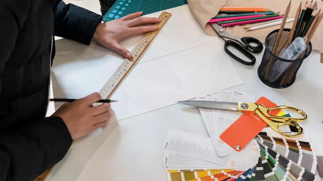 中秋假期的第一天，我在南京加班……