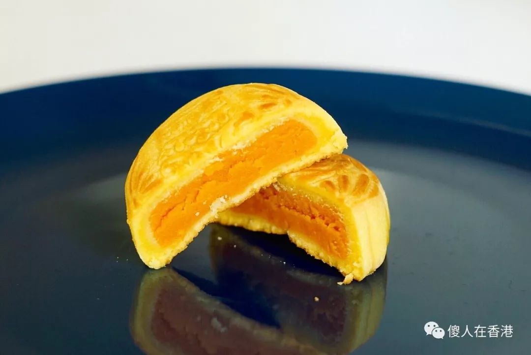 奶黄流心月饼到底好吃不,正宗奶黄流心酥月饼