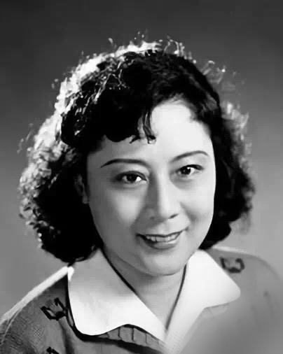 张圆年轻时照片,老演员张圆作品