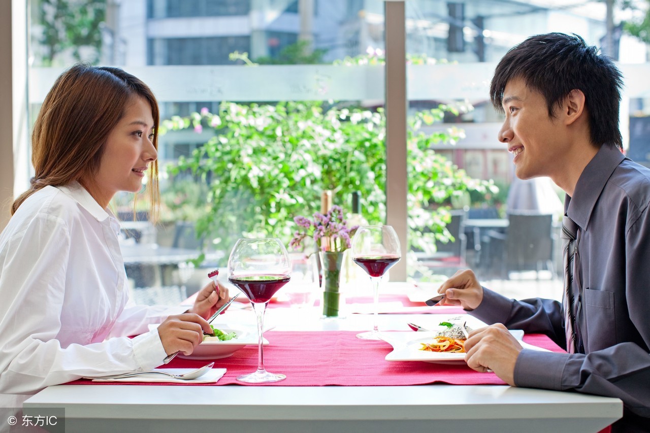 第一次和女生吃东西注意什么,第一次跟女生约会应该吃什么
