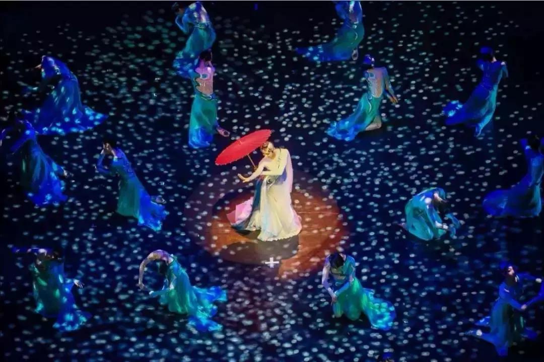 纵世间有百媚千红，唯你是我情之所钟｜《美在东方》歌舞晚会