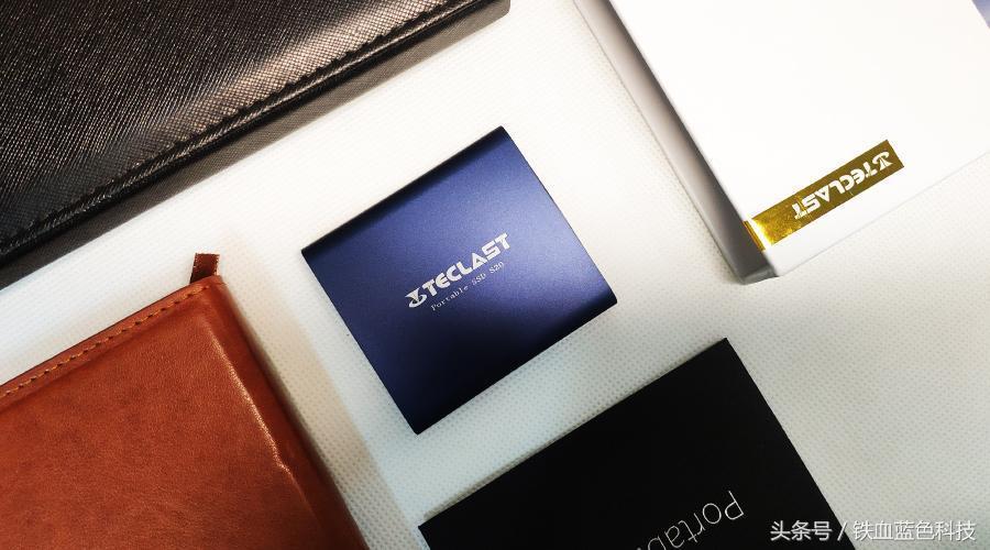 方便携带超长续航小巧玲珑,小巧便携携带非常方便