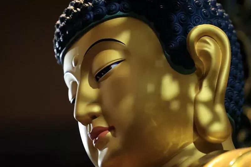 信佛严重影响到家庭夫妻关系,因为信教而引发的家庭矛盾