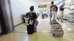 飞机行李托运单丢了怎么办,坐飞机托运行李箱坏了或丢了