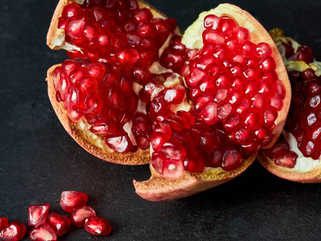 头茬正宗突尼斯软籽石榴,石榴突尼斯软籽石榴黑珍珠