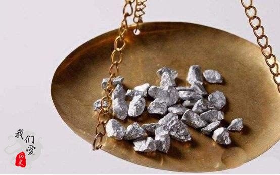 古代白银一万两相当于人民币多少,古代白银千两有钱吗