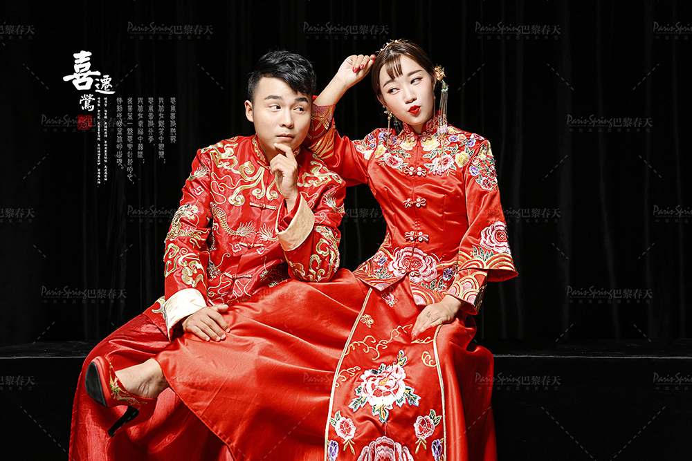 婚照姿势怎么摆技巧图解,冬季婚纱照室外中式