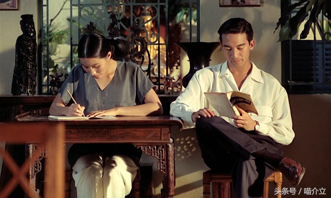 它们恰似，法国姑娘热情奔放浪漫与越南姑娘含蓄温柔的完美结合