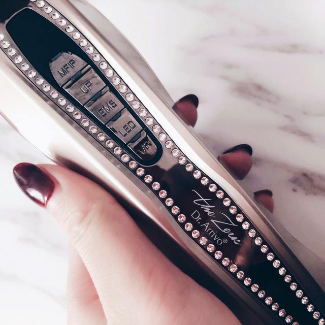 想要锦鲤奚梦瑶的好运和颜值，先在脸上下功夫4款人气美容仪推荐