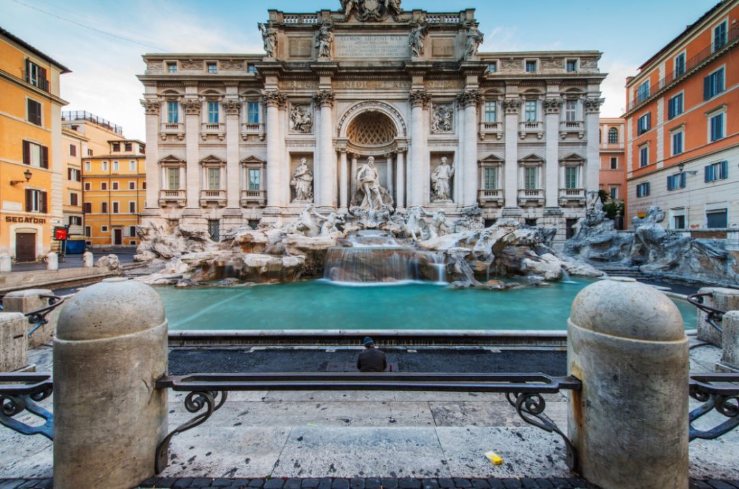 鍥界背鍏嬬綏鍦颁簹,鍥界背鎰忓ぇ鍒╁崐鍐宠禌