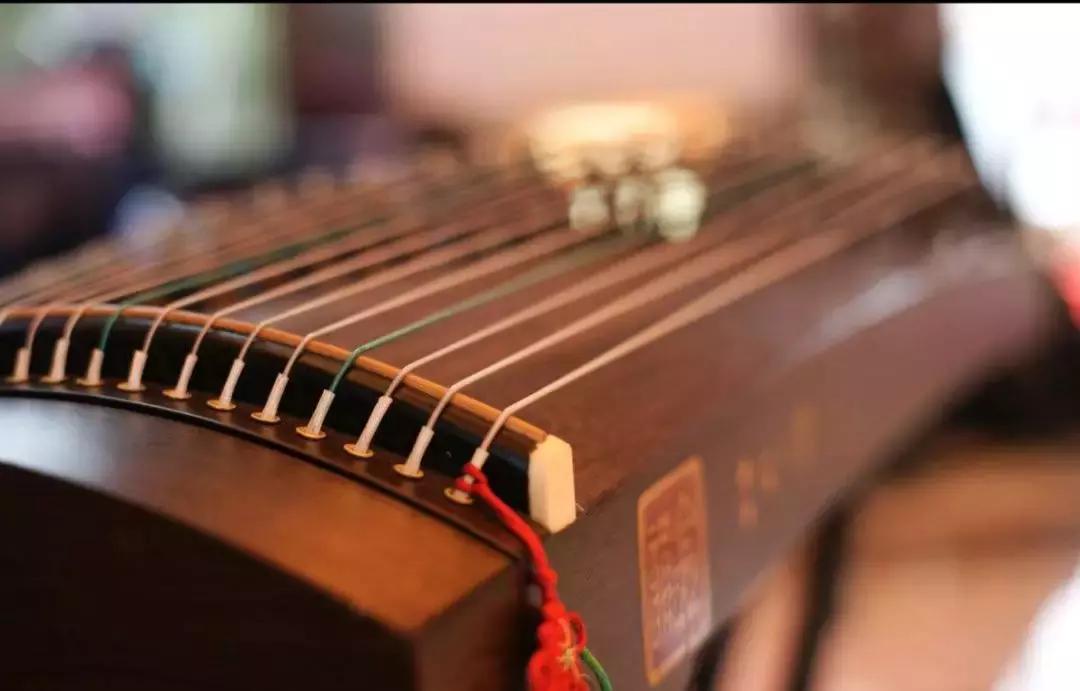古筝低音区触弦有杂音怎么办,古筝声音难听怎么办呢