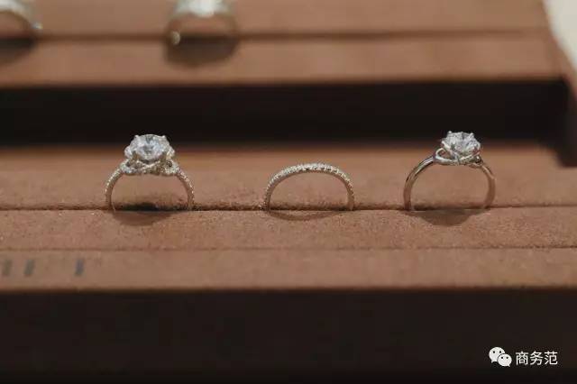1克拉钻戒值得买吗,张雨绮说一克拉