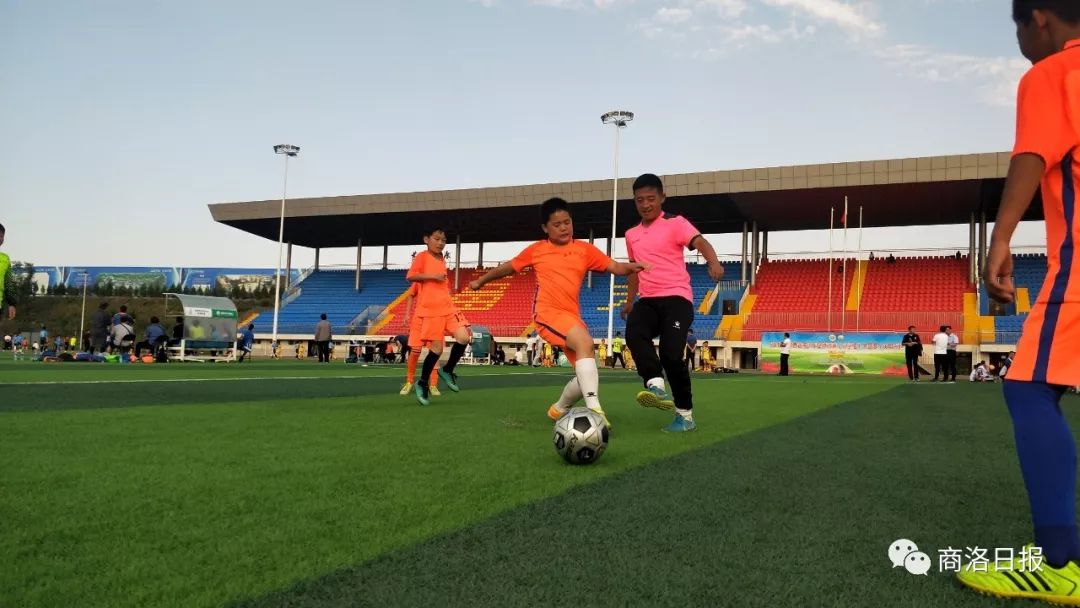 青少年足球全国联赛,省青少年足球联赛比赛现场