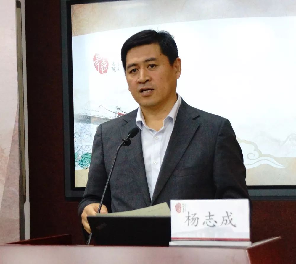 四有好老师的师德案例300字,争当四有好老师师德演讲稿