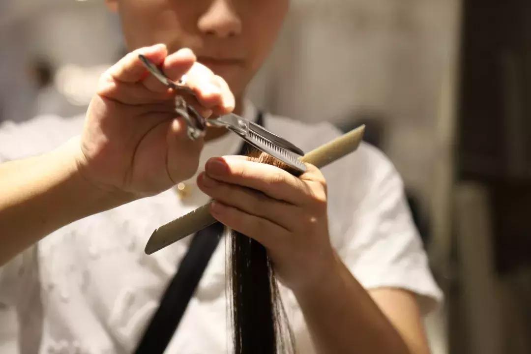 来高德置地这家网红店染发，头发居然变成这样……！