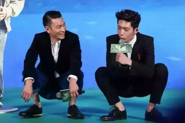 为什么外国人亚洲蹲蹲不下去,外国人亚洲蹲挑战