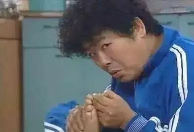 能把监控摄像头变成直播摄像头吗,家里监控摄像头曝光