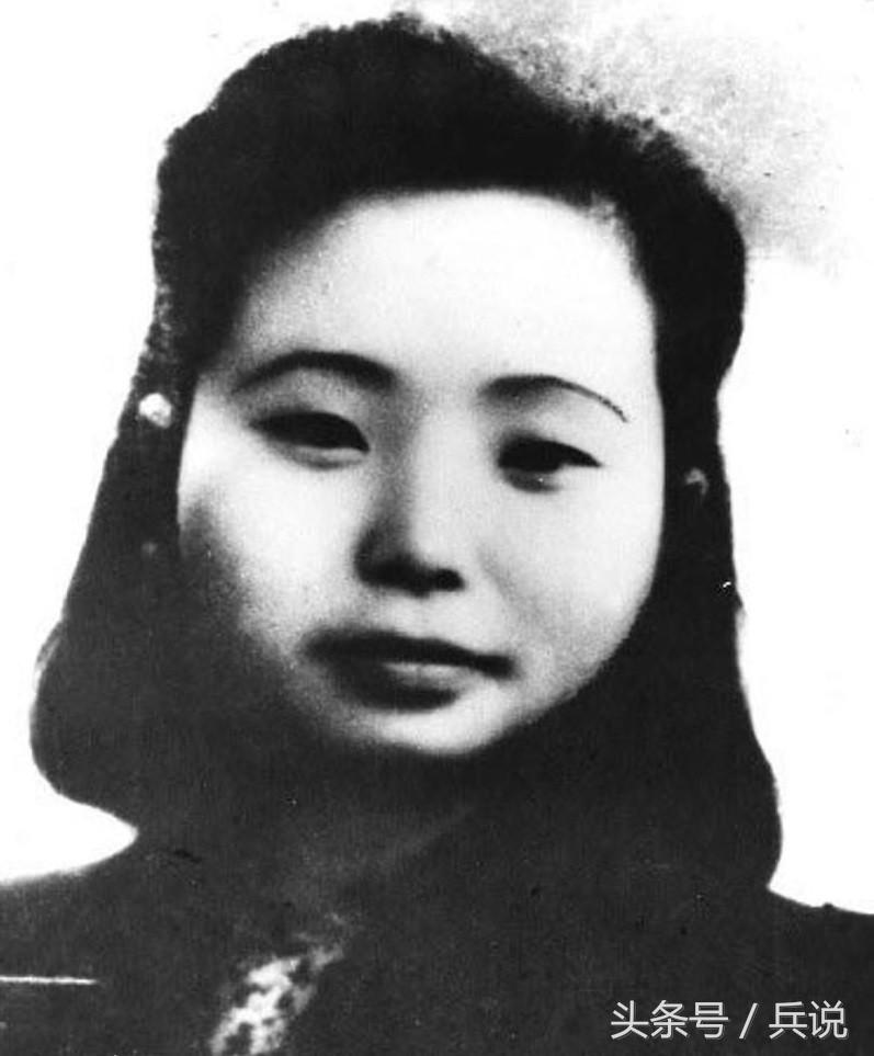 江姐烈士绣红旗照片,革命先烈江姐事迹