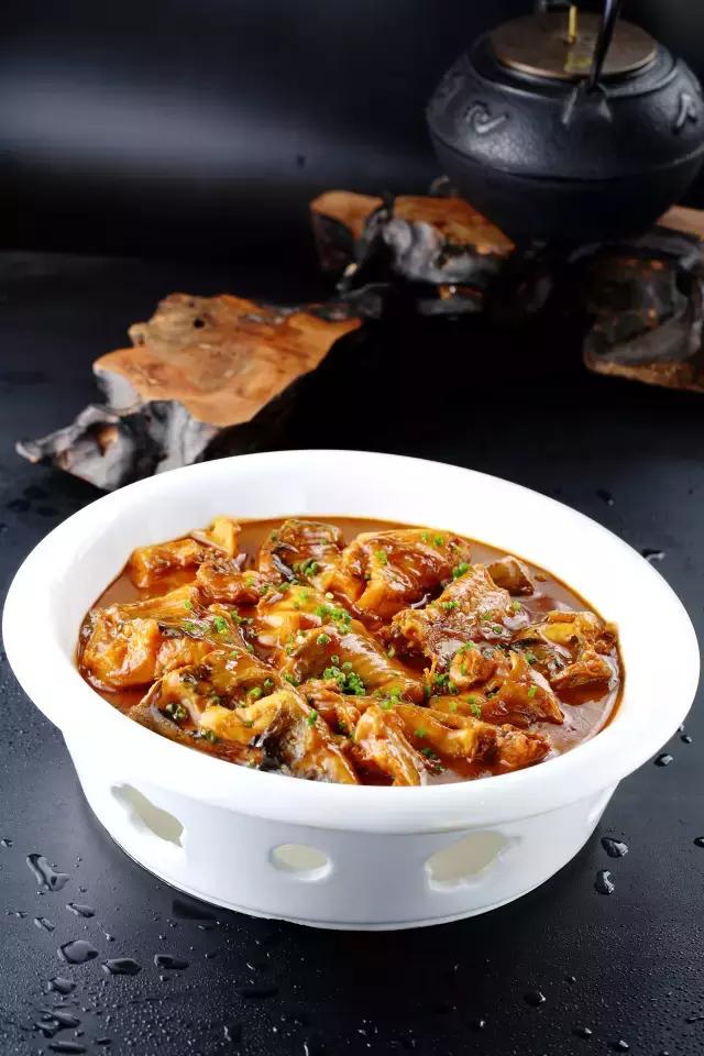 鲁迅笔下的孔乙己,鲁迅笔下的孔乙已是怎样的