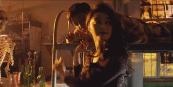 分手后应该删前任微信吗,分手后千万别删前任